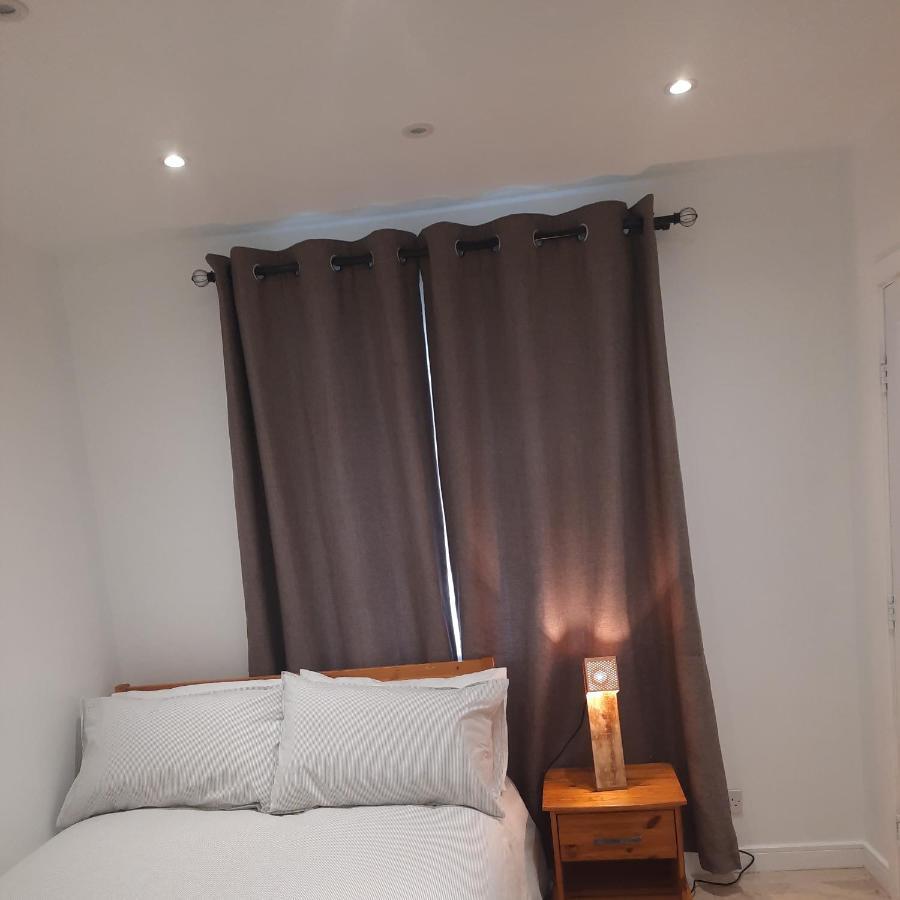 Dannifar Guest House Londra Exterior foto