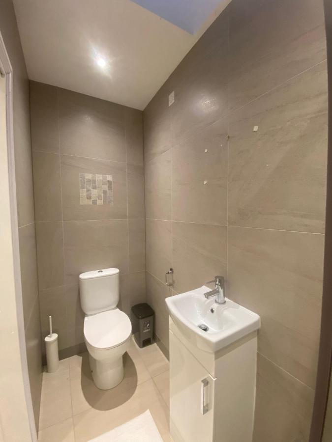 Dannifar Guest House Londra Exterior foto